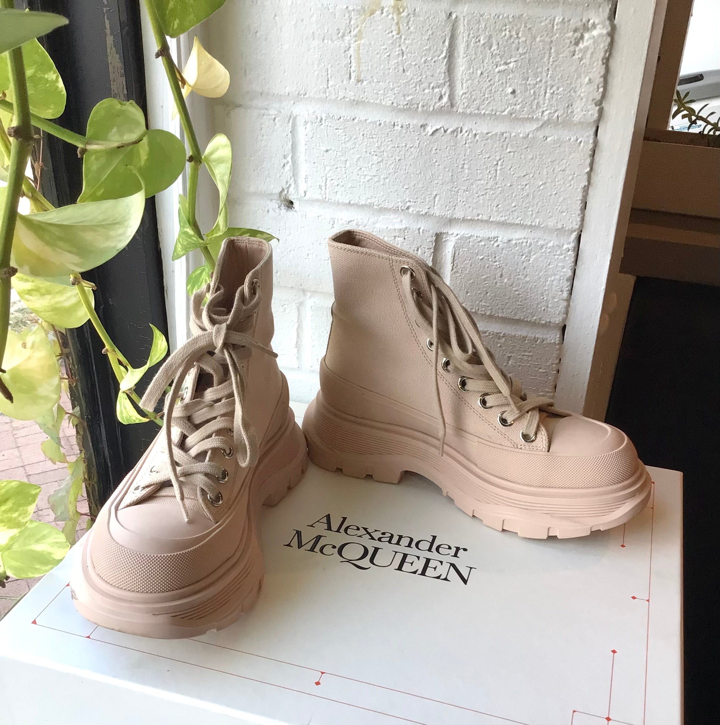 Alexander McQueen Blush Bootss