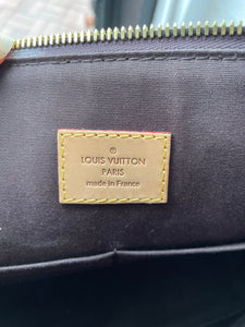 Louis Vuitton Vernis Montebello Leather Purse