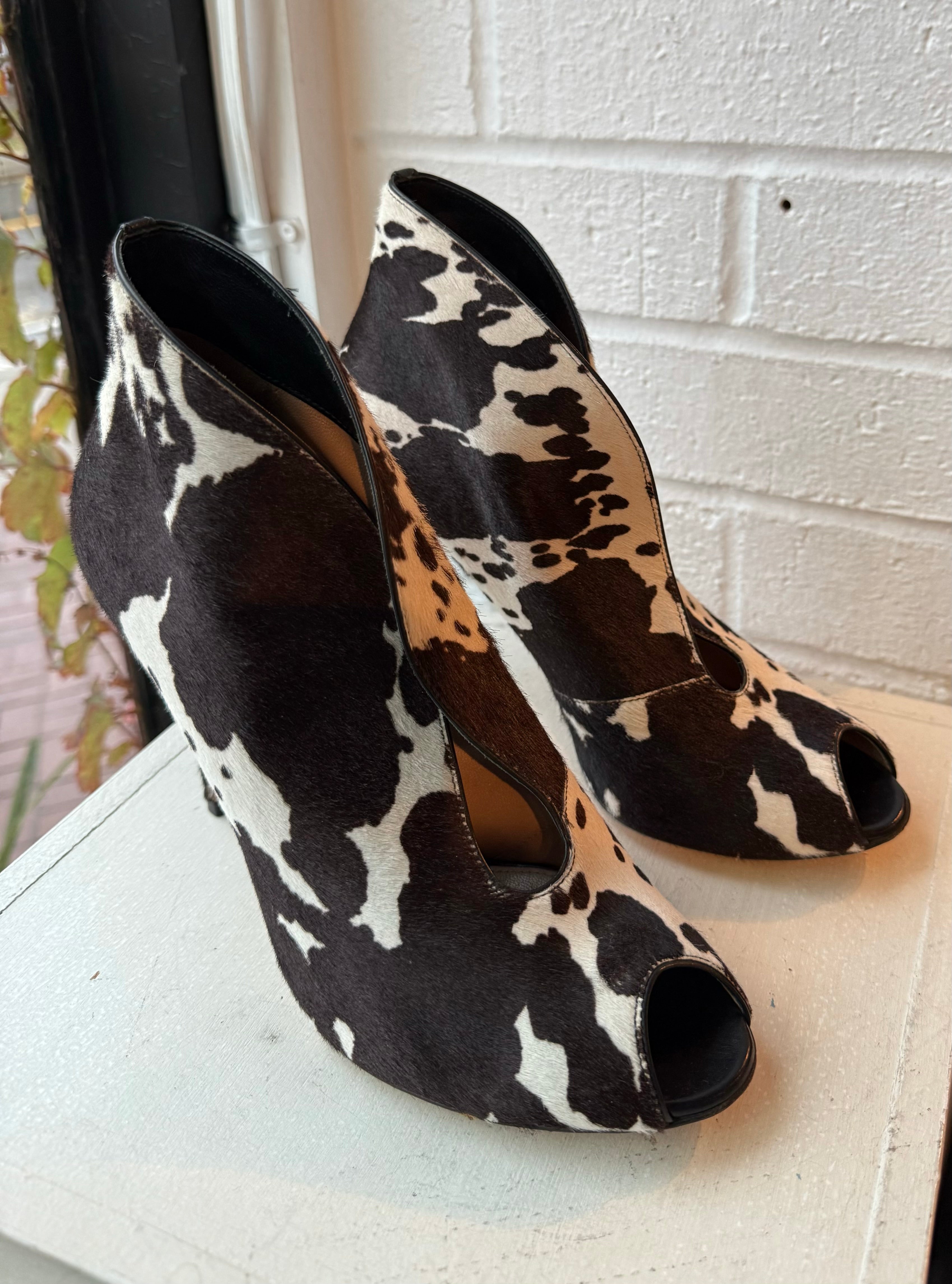 Gianvito Rossi Animal Print Cow Fur Heels