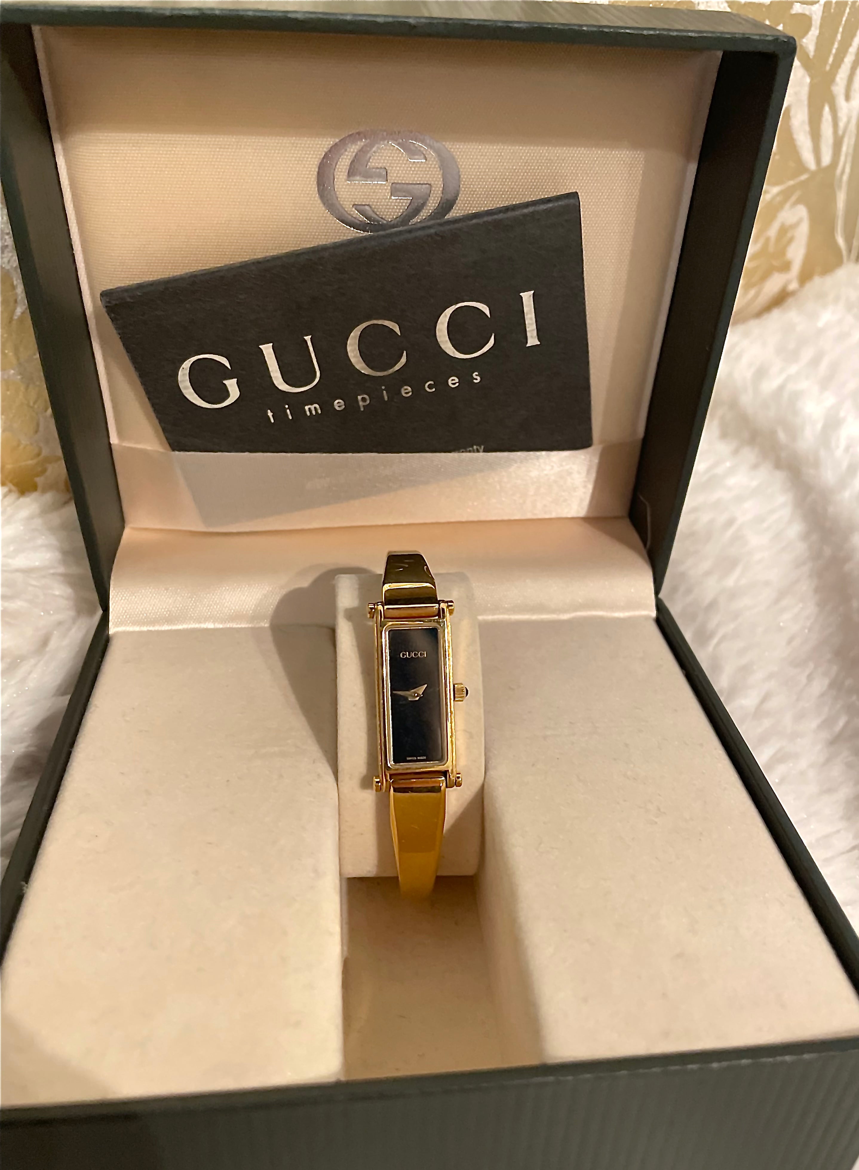 Vintage Gucci Gold horseshoe Watch