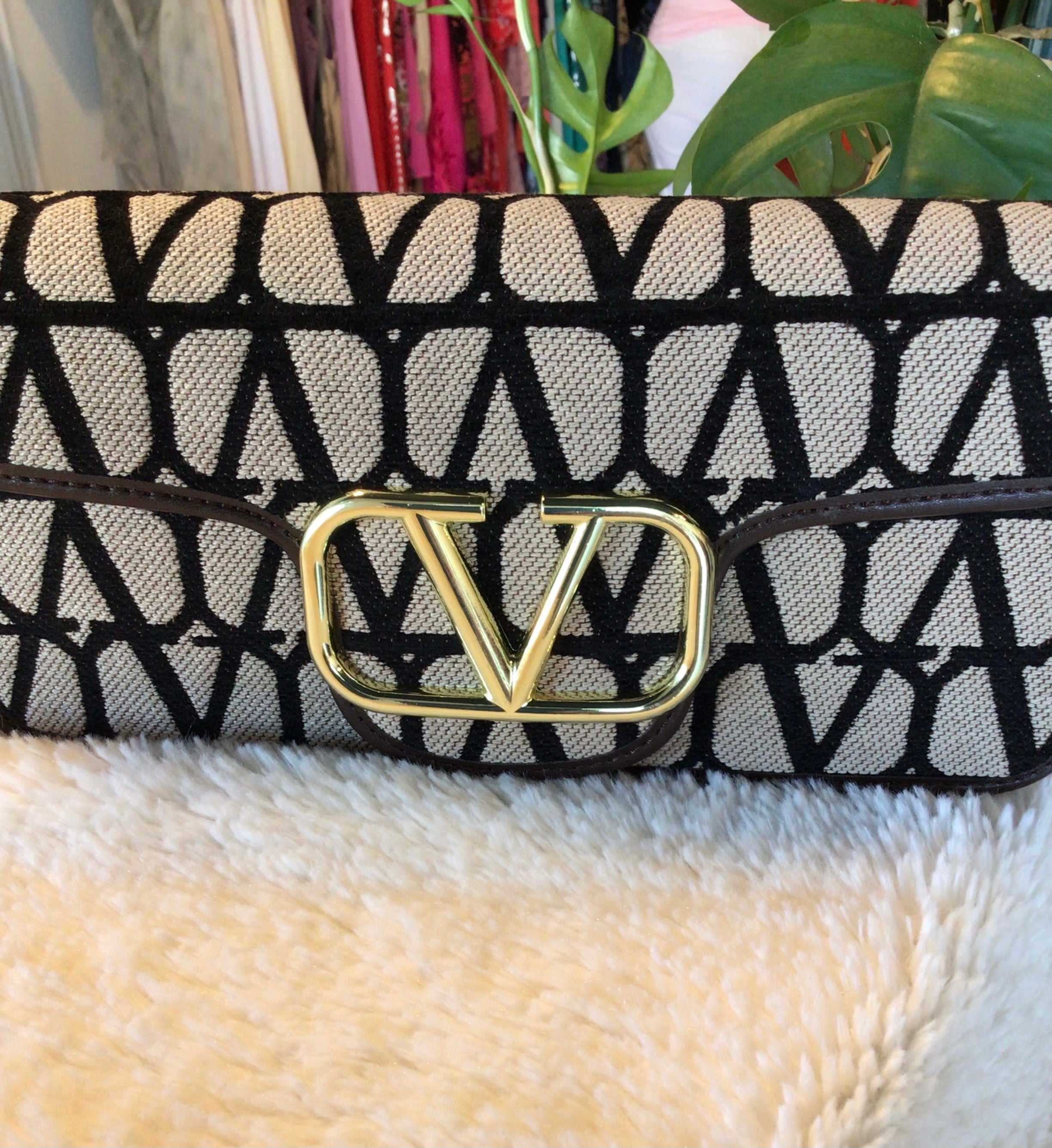 Valentino Clutch (with dustbag)