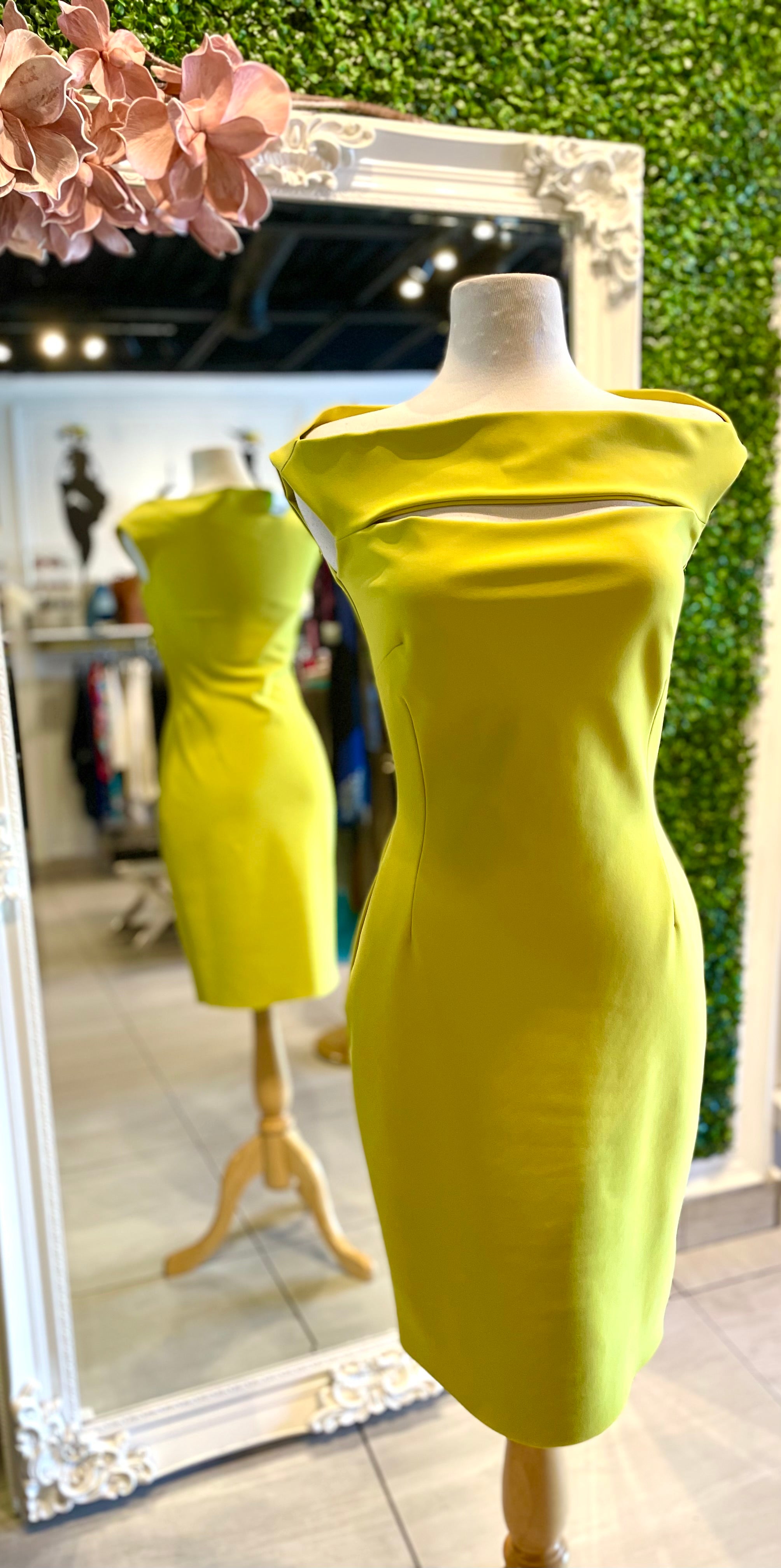 La Petit Robe Yellow Dress