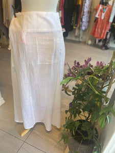 Sarah Pacini White Linen Skirt (NWT)