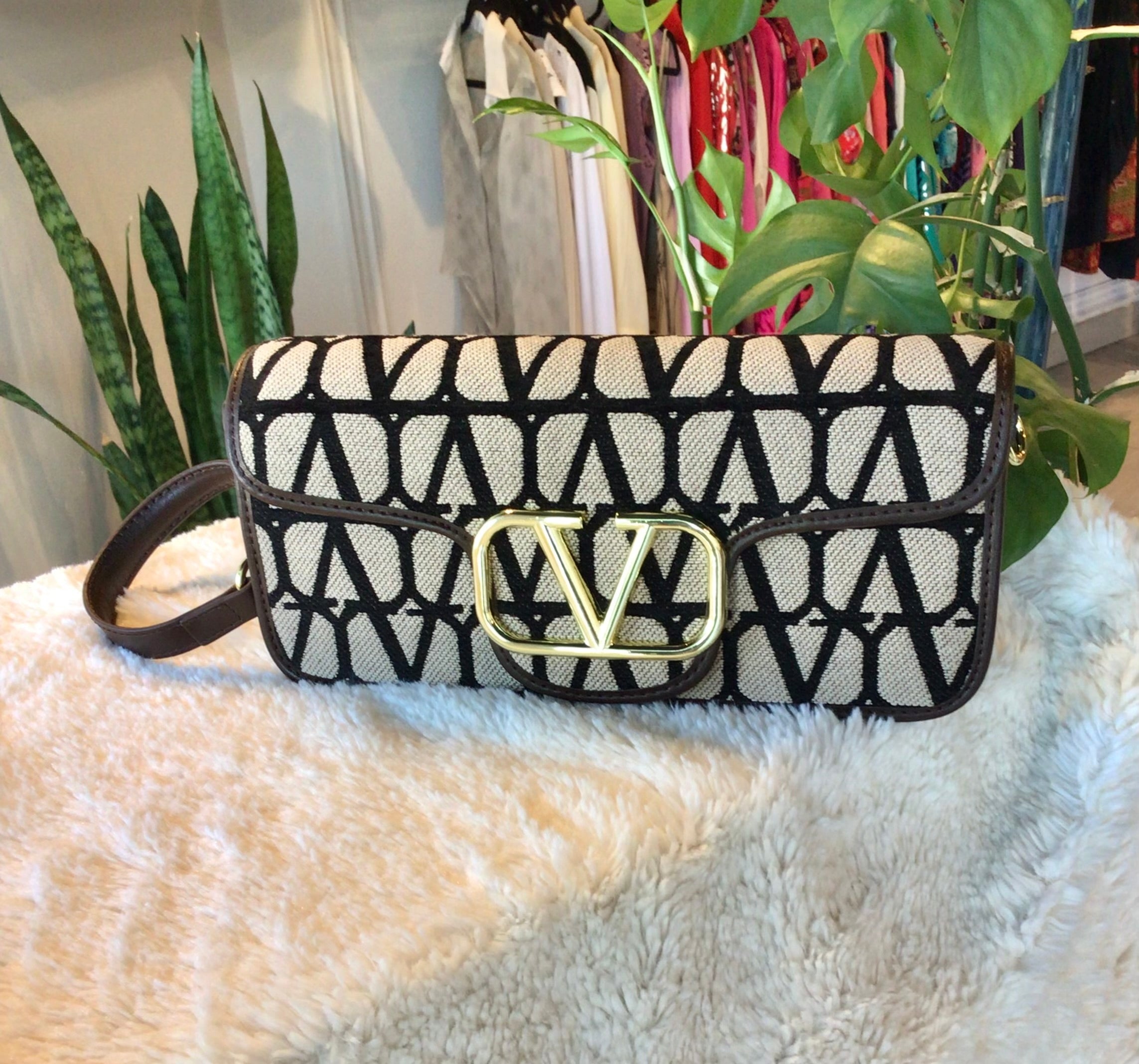 Valentino Clutch (with dustbag)