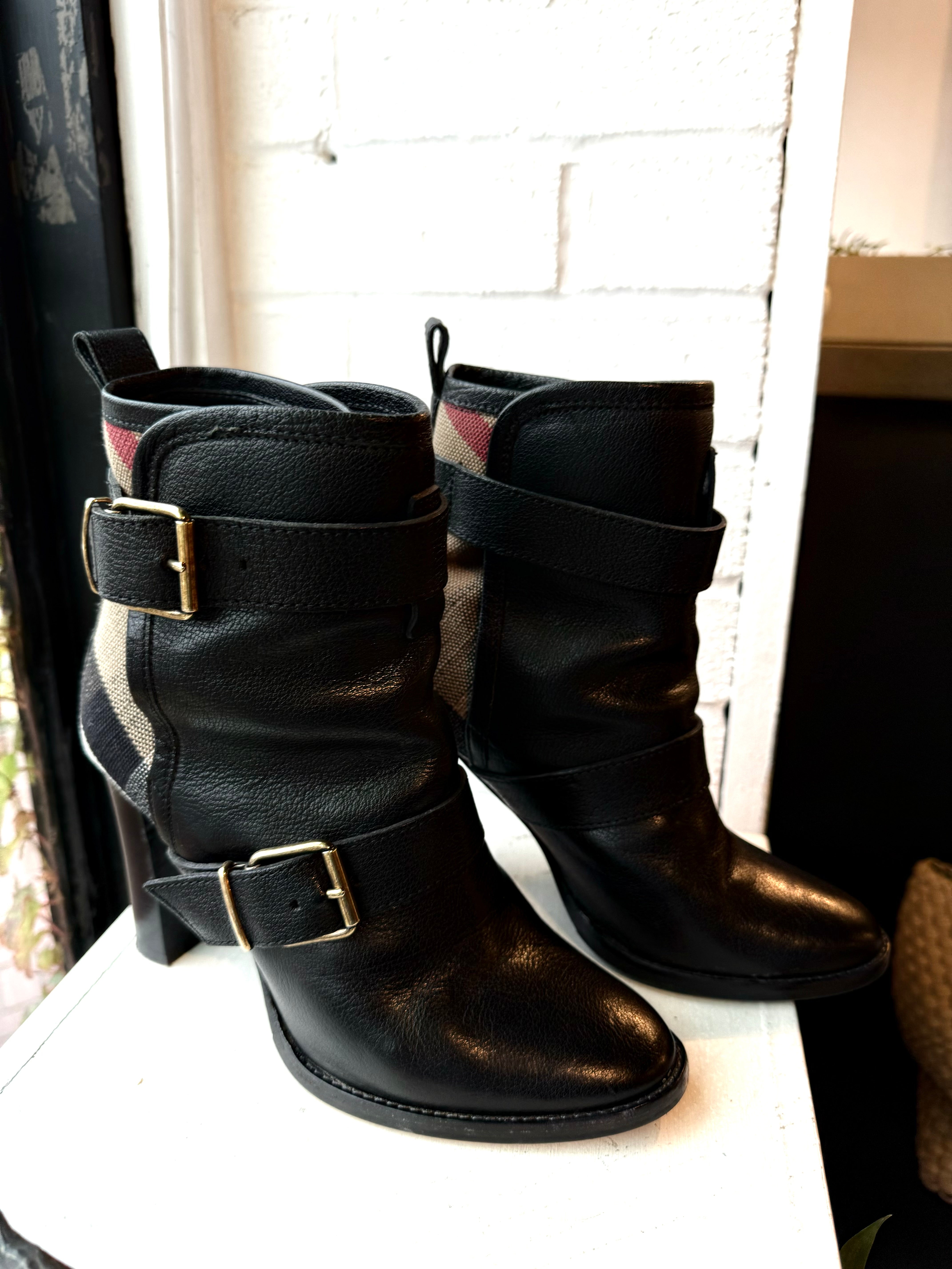 Burberry Black Leather Booties