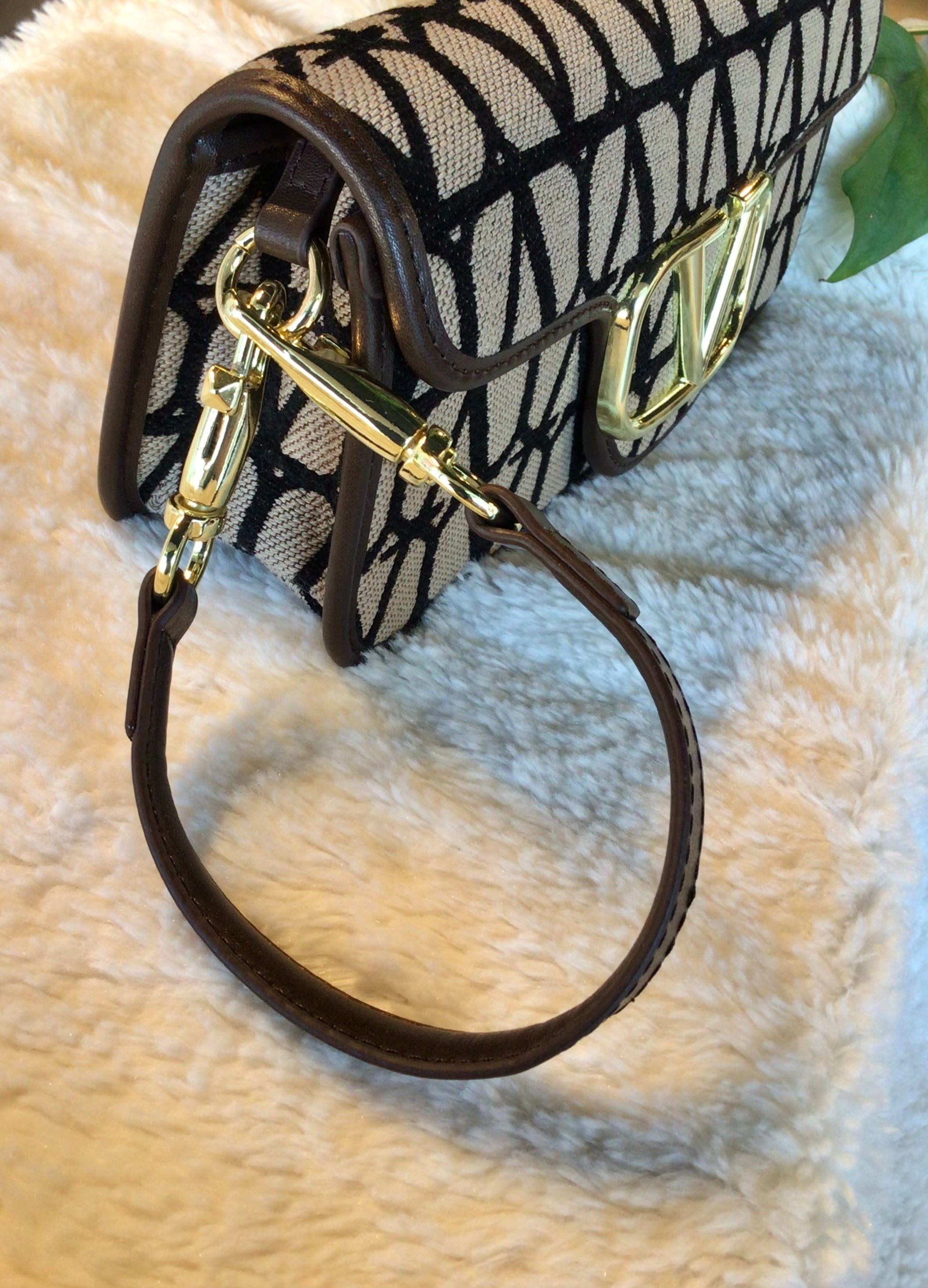 Valentino Clutch (with dustbag)