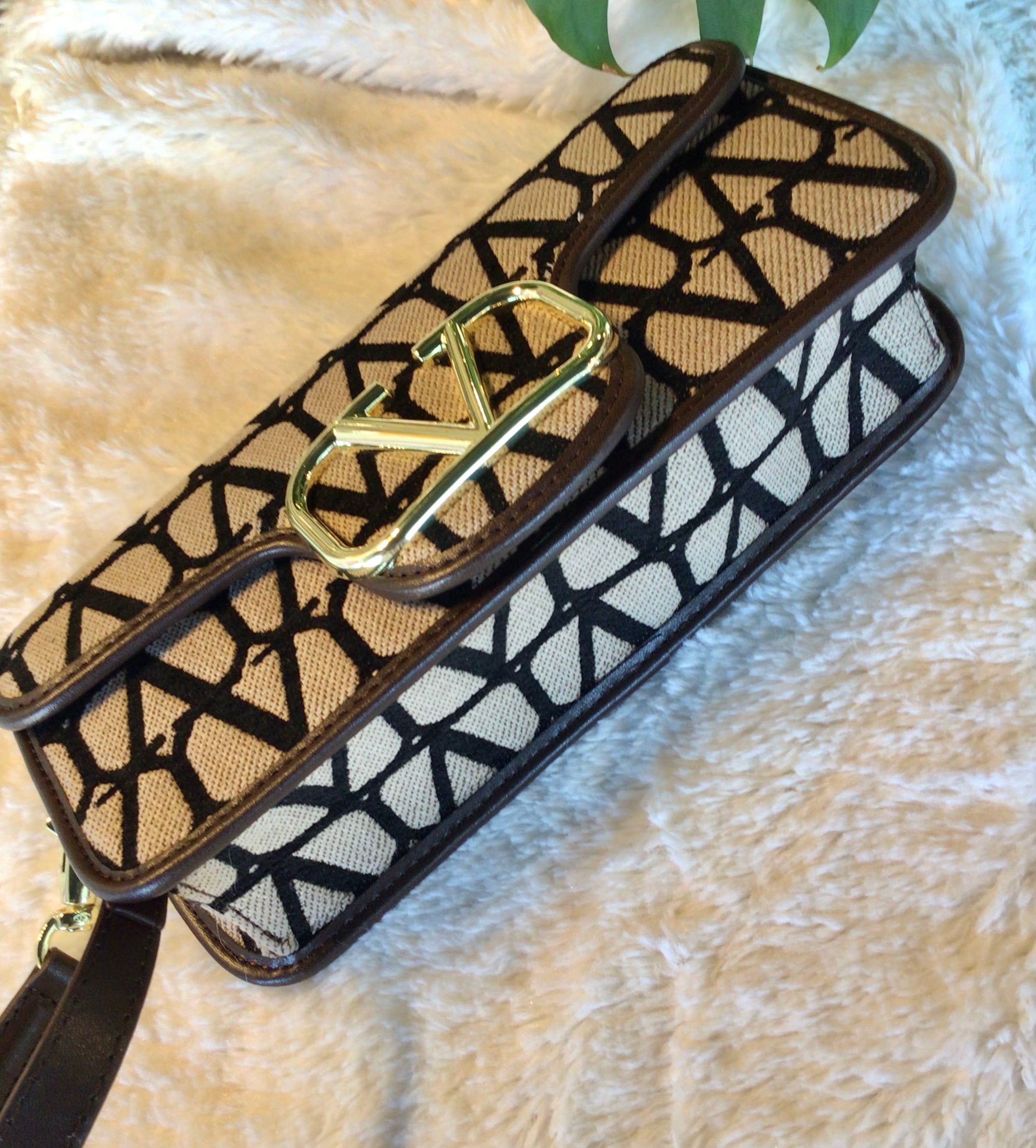 Valentino Clutch (with dustbag)