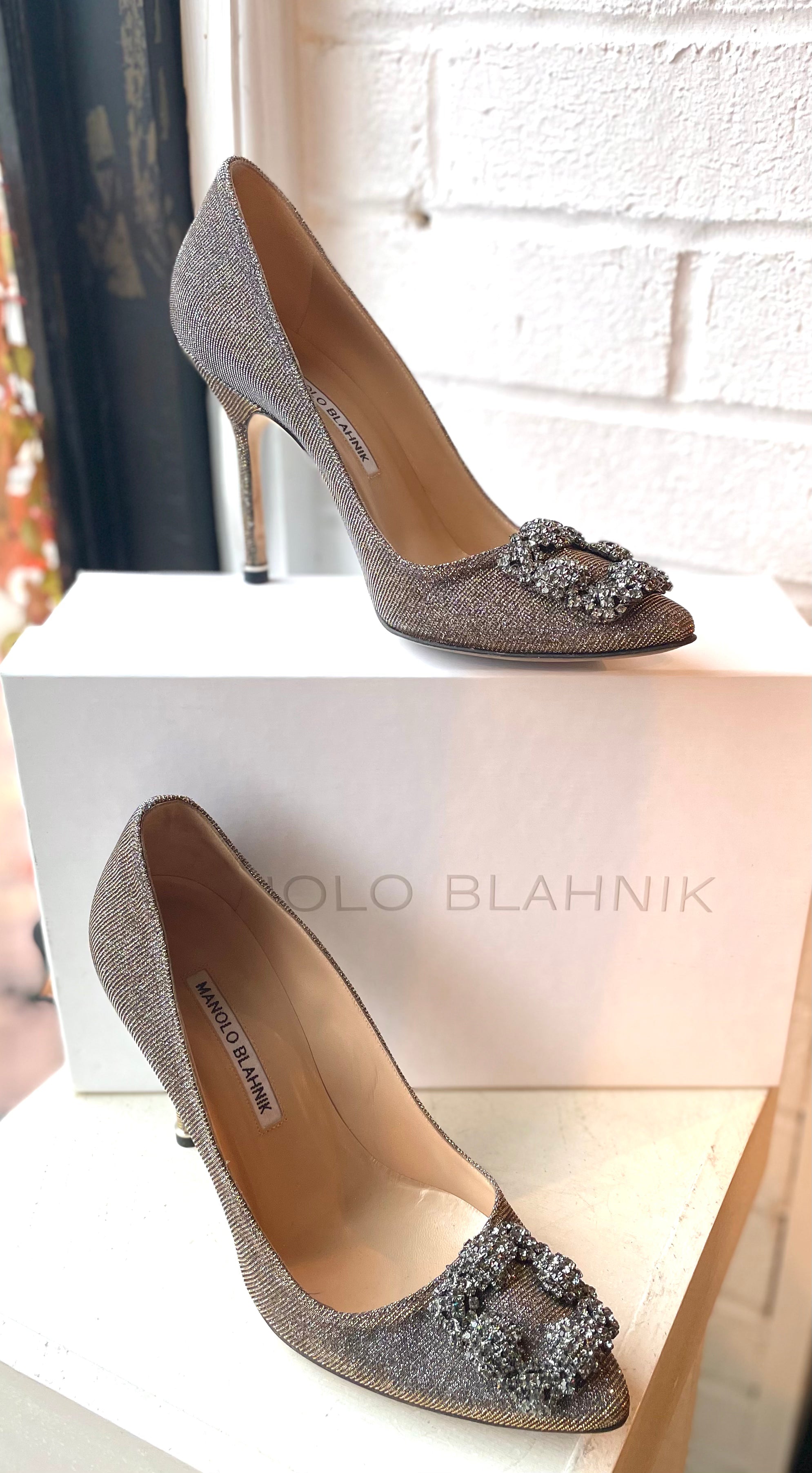 Manolo Blahnik Hangisi Dark Gold Glitter Pumps